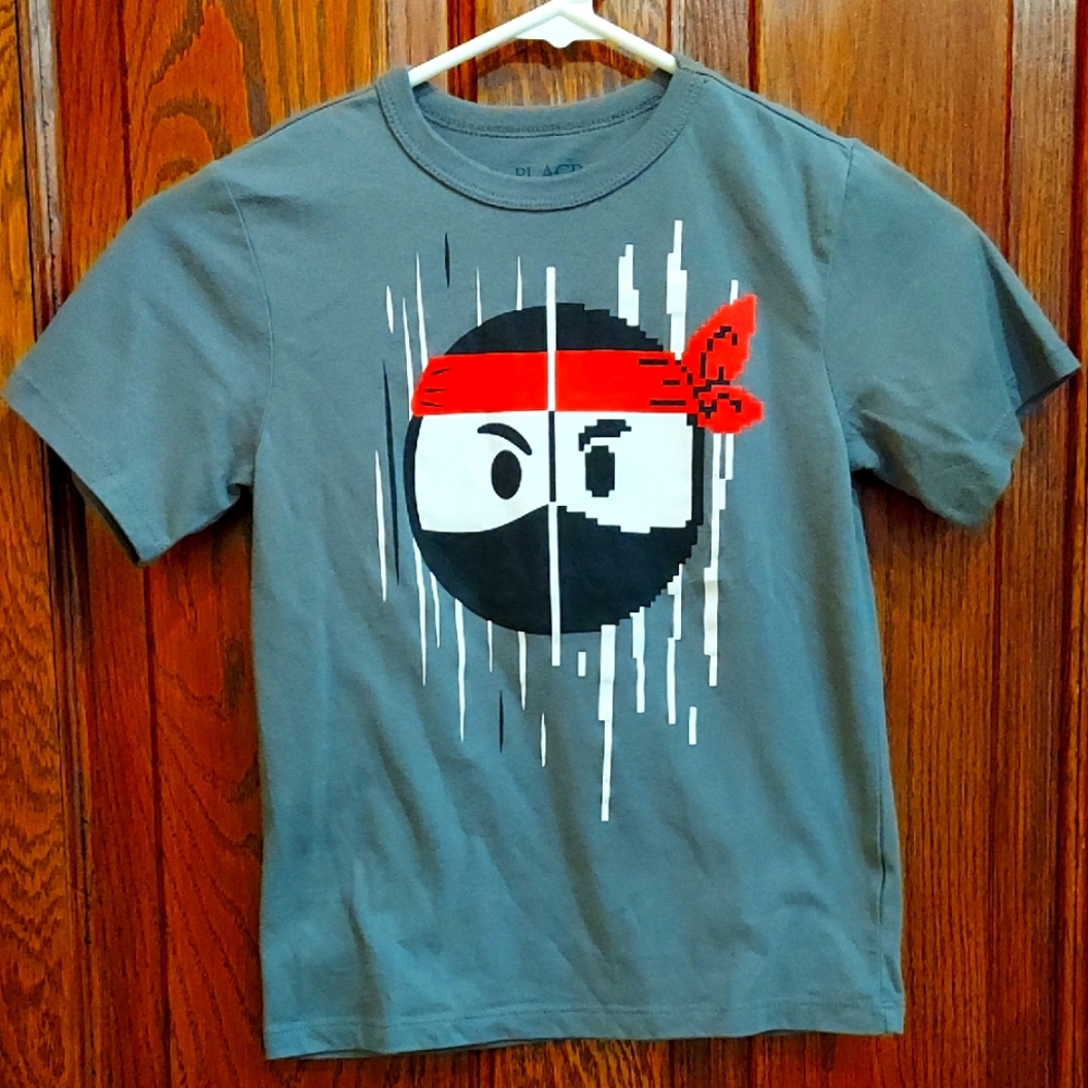 CHILDRENS PLACE Kids T-Shirt Bundle Size Small